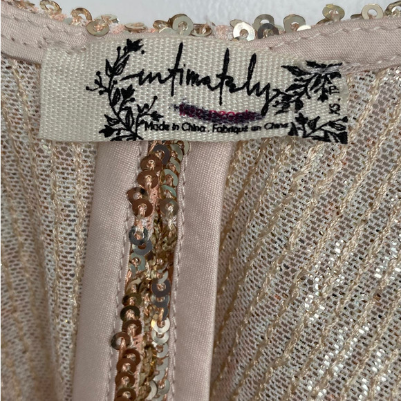 NWOT Free People Stop and Stare Gold Sequin Cami Top - Picture 8 of 9